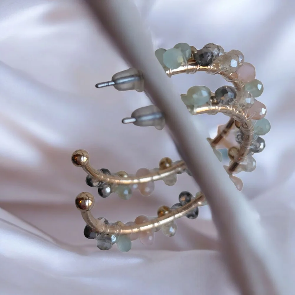 Fashion Jewelry Pastel Beaded Hoop Earrings - Picture 3 of 4